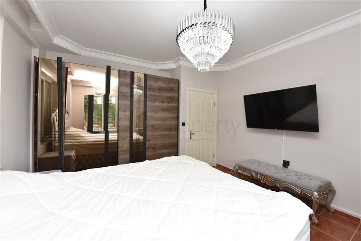 Вилла с видом на море в районе Каргыджак