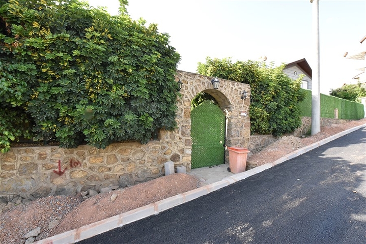 Вилла с видом на море в районе Каргыджак