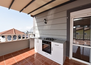 Вилла с видом на море в районе Каргыджак