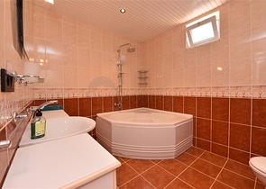 Вилла с видом на море в районе Каргыджак