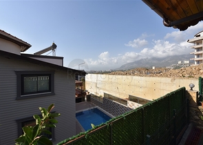 Вилла с видом на море в районе Каргыджак