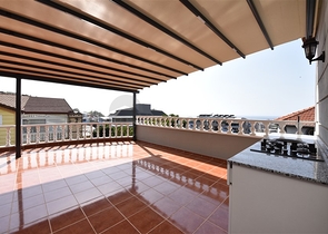 Вилла с видом на море в районе Каргыджак