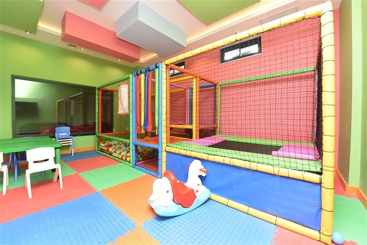 Апартаменты 2+1 в элитном жилом комплексе в Махмутларе