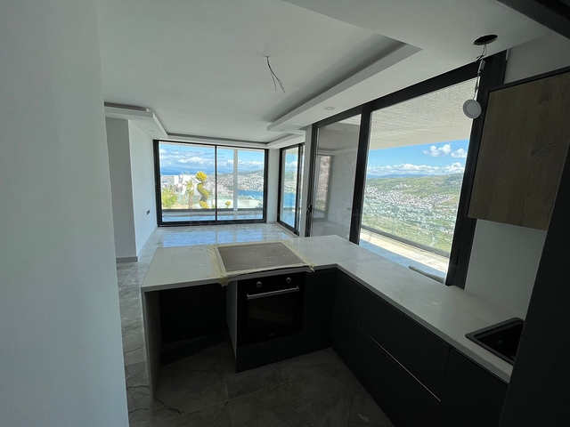 Проект из резиденций с панорамным видом на море и горы в районе Гюндуан