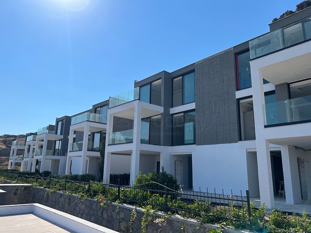 Проект из резиденций с панорамным видом на море и горы в районе Гюндуан