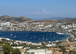 Проект из резиденций с панорамным видом на море и горы в районе Гюндуан