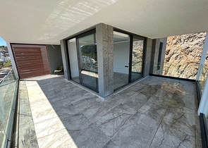 Проект из резиденций с панорамным видом на море и горы в районе Гюндуан