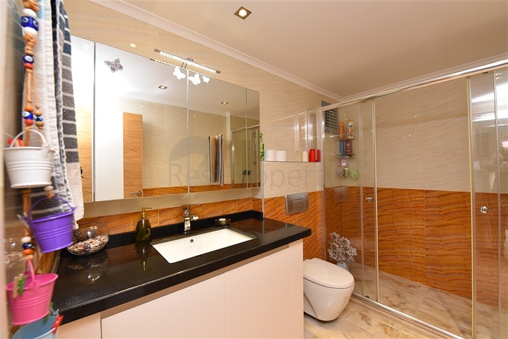 Квартира 3+1 с отдельной кухней в центре Алании