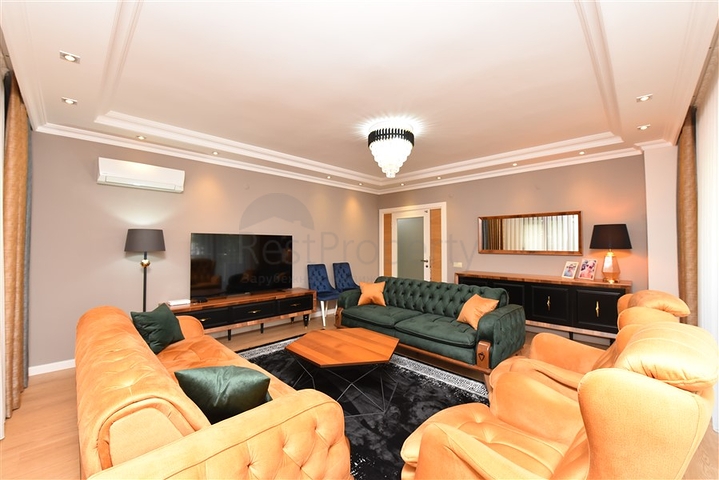 Квартира 3+1 с отдельной кухней в центре Алании