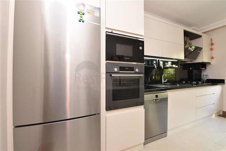 Квартира 3+1 с отдельной кухней в центре Алании