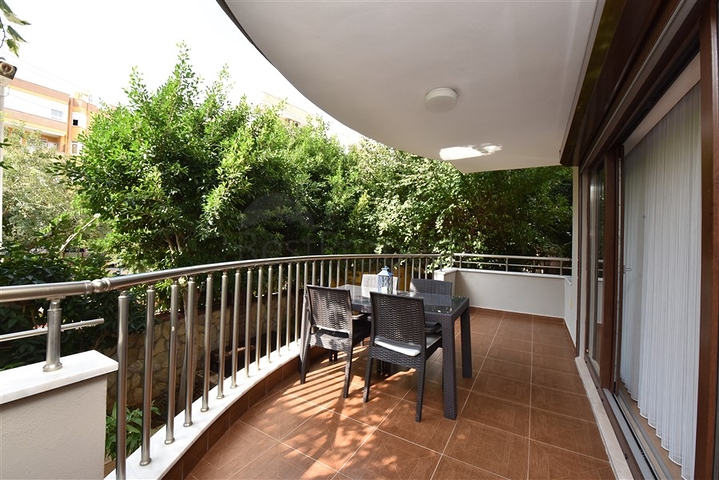 Квартира 3+1 с отдельной кухней в центре Алании