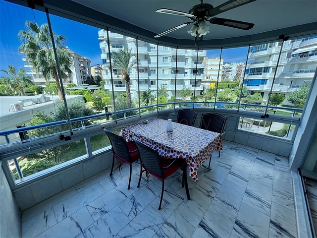 Апартаменты 3+1 в 50 м от пляжа в районе Тосмур