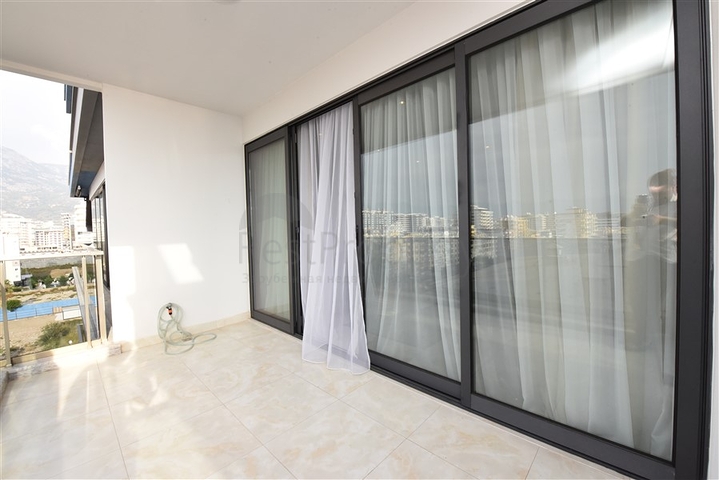 Двухкомнатная квартира на первой береговой линии