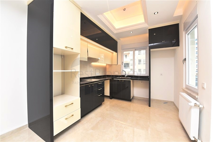 Трёхкомнатная квартира в премиальном жилом комплексе в районе Махмутлар