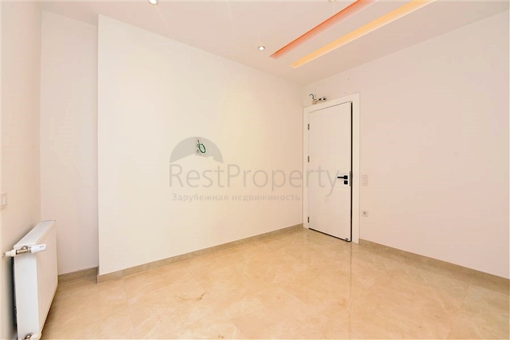 Трёхкомнатная квартира в премиальном жилом комплексе в районе Махмутлар