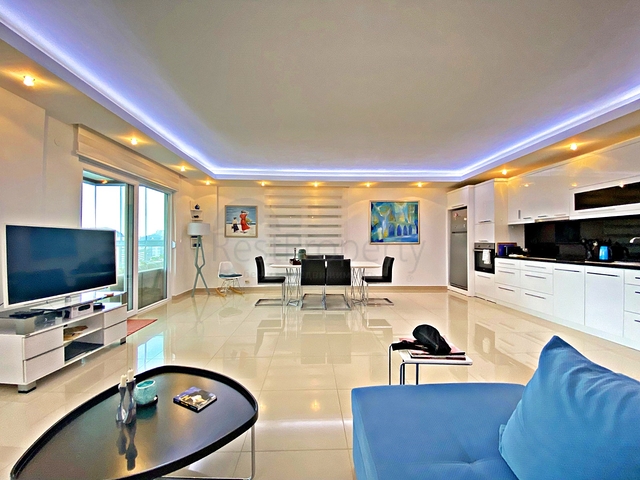 Пентхаус 4+1 в районе Тосмур 