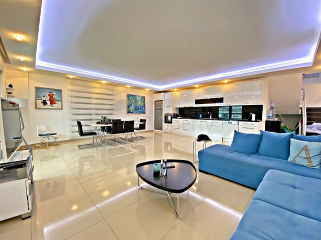 Пентхаус 4+1 в районе Тосмур 