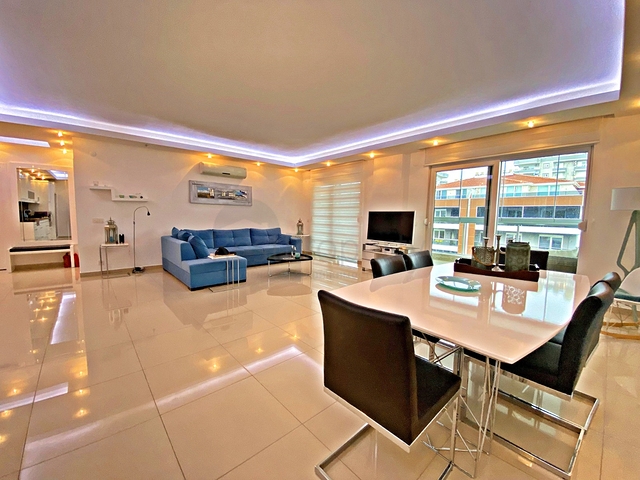 Пентхаус 4+1 в районе Тосмур 