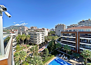 Пентхаус 4+1 в районе Тосмур 