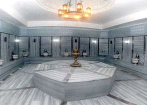 Квартира 1+1 в Махмутларе с выходом в сад