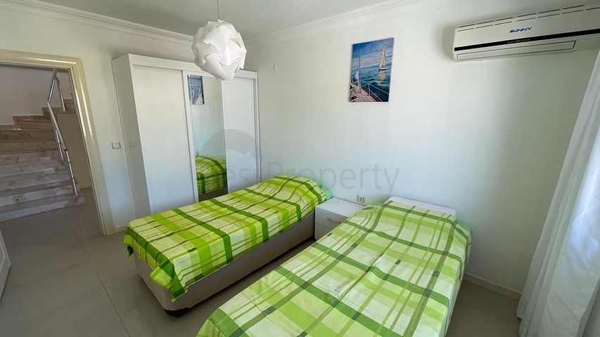 Просторный пентхаус в районе Махмутлар 