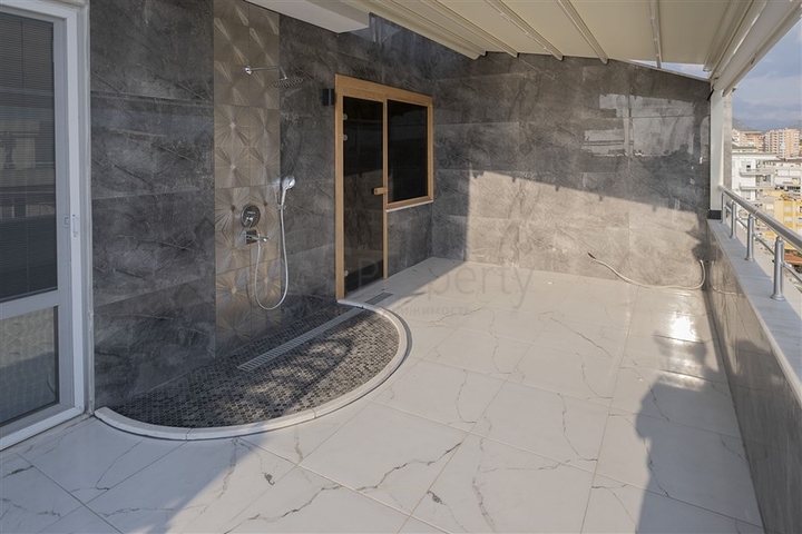 Шикарный пентхаус на берегу моря