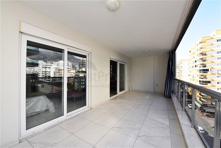 Просторная квартира 1+1 в районе Махмутлар