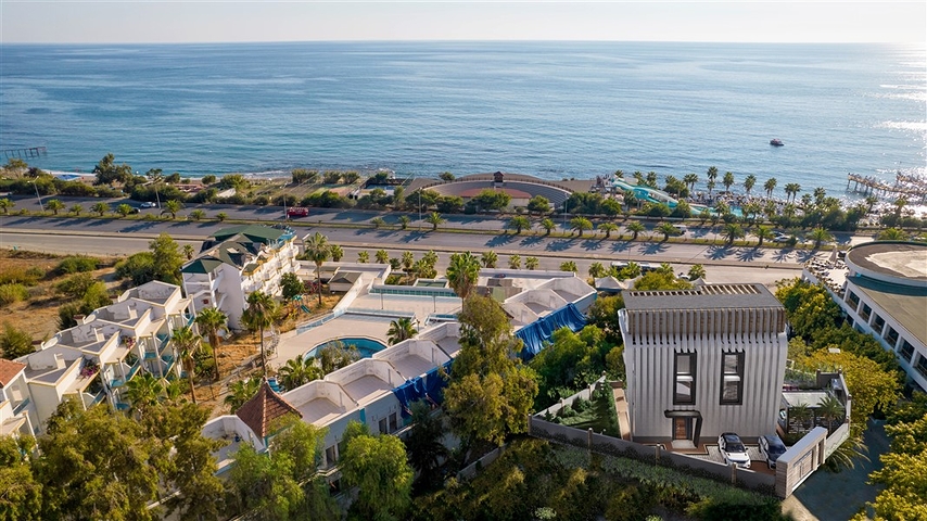 Проект виллы в районе Турклер в 150 м от моря