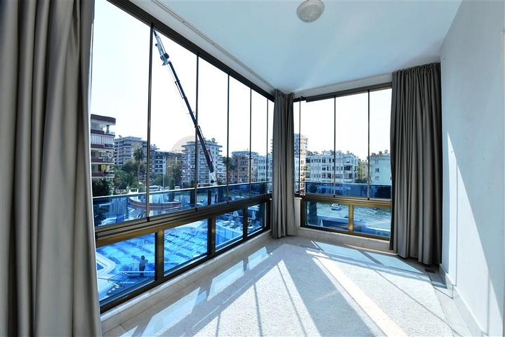 Шикарная квартира планировкой 2+1 в самом популярном комплексе района Махмутлар