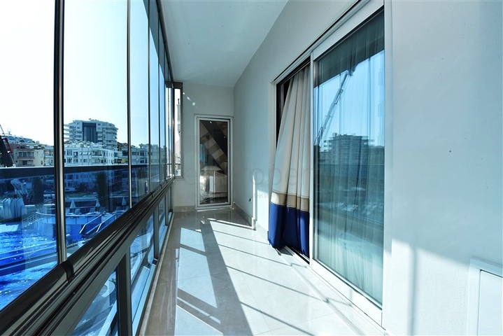 Шикарная квартира планировкой 2+1 в самом популярном комплексе района Махмутлар