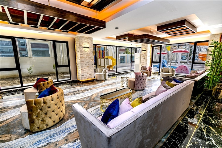 Шикарная квартира планировкой 2+1 в самом популярном комплексе района Махмутлар