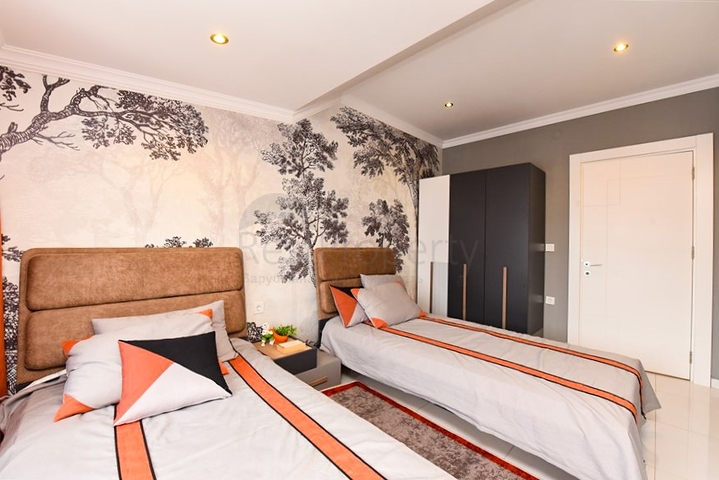 Меблированный пентхаус в европейском районе Оба