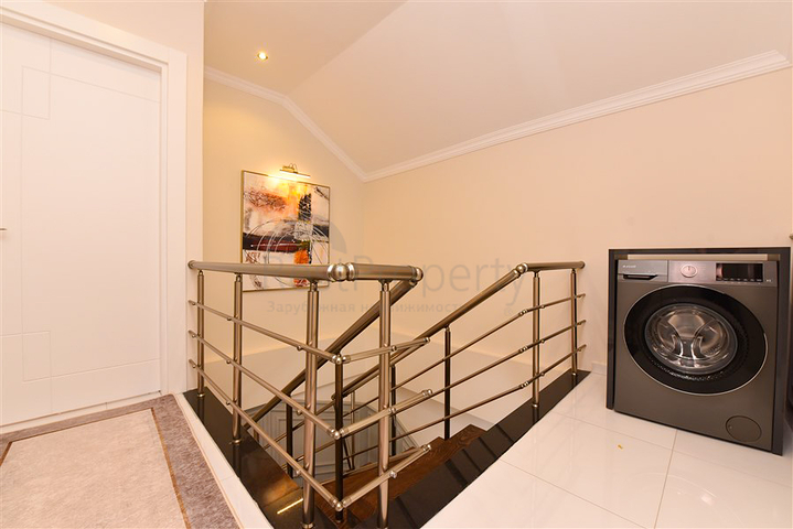 Меблированный пентхаус в европейском районе Оба