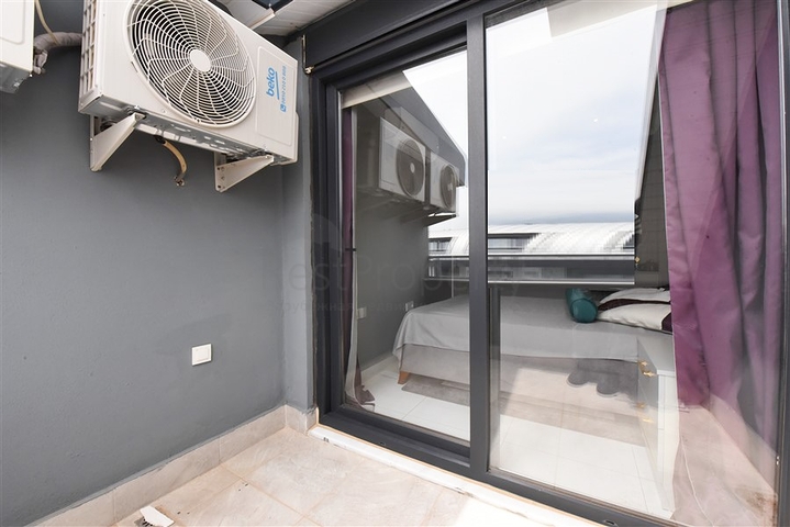 Меблированный пентхаус в европейском районе Оба