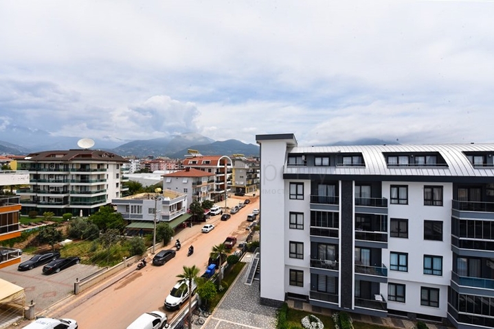 Меблированный пентхаус в европейском районе Оба