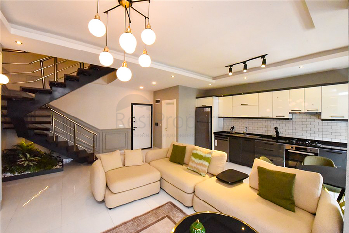 Меблированный пентхаус в европейском районе Оба