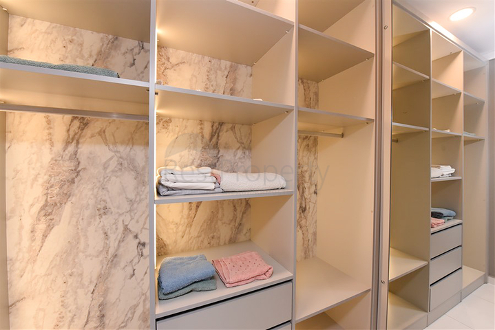 Меблированный пентхаус в европейском районе Оба