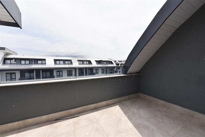 Меблированный пентхаус в европейском районе Оба