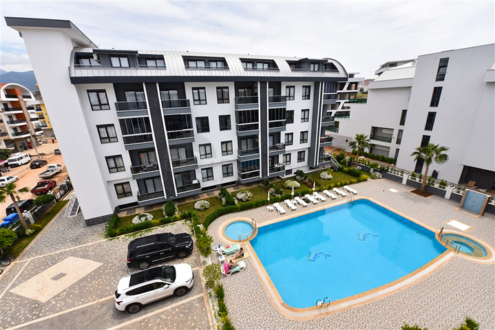 Меблированный пентхаус в европейском районе Оба