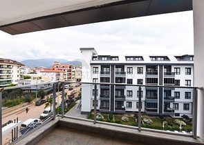 Меблированный пентхаус в европейском районе Оба