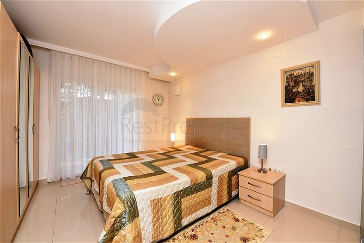 Большая трехкомнатная квартира в жилом комплексе класса люкс в Конаклы