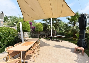 Большая трехкомнатная квартира в жилом комплексе класса люкс в Конаклы