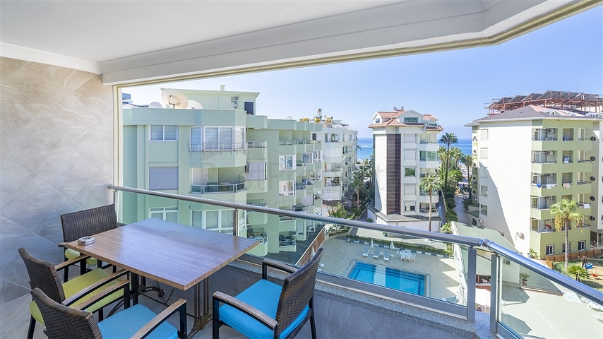 Квартира 4+1 на первой линии с возможностью получения гражданства 