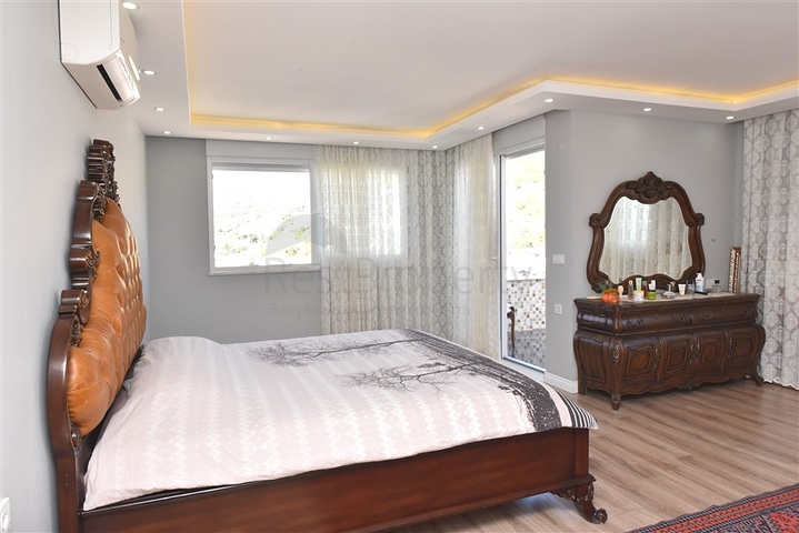 Пентхаус 4+1 с открытым видом на море и Аланийскую крепость