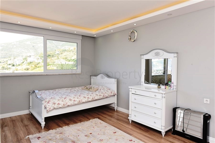 Пентхаус 4+1 с открытым видом на море и Аланийскую крепость