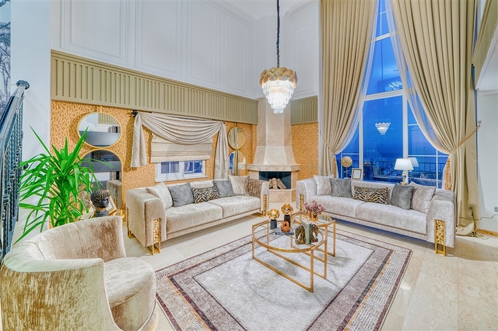 Меблированная вилла 4+1 в центре Алании