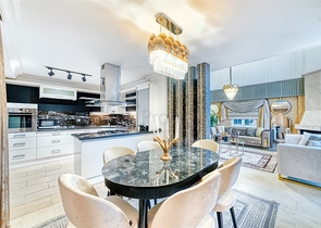 Меблированная вилла 4+1 в центре Алании