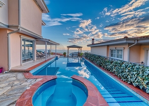 Меблированная вилла 4+1 в центре Алании