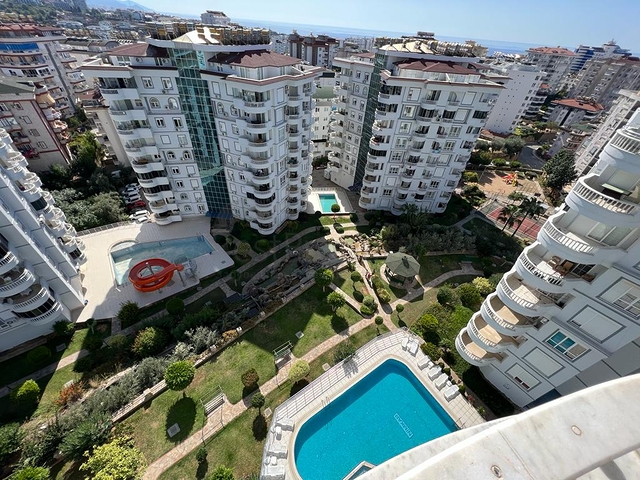 Пентхаус 4+2 в районе Тосмур