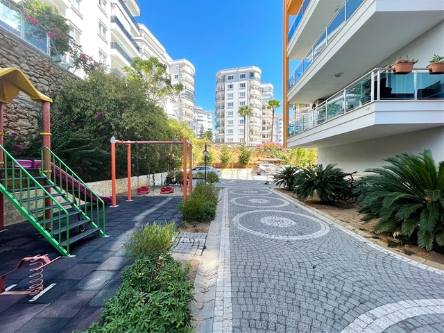 Трехкомнатная квартира в Тосмур